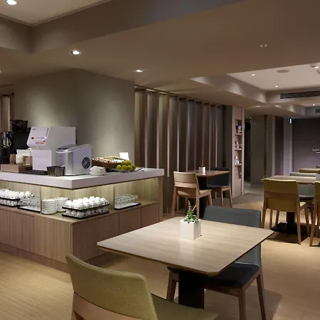 Royal Inn Taipei Linsen - Huashan 1914 Creative Park-2